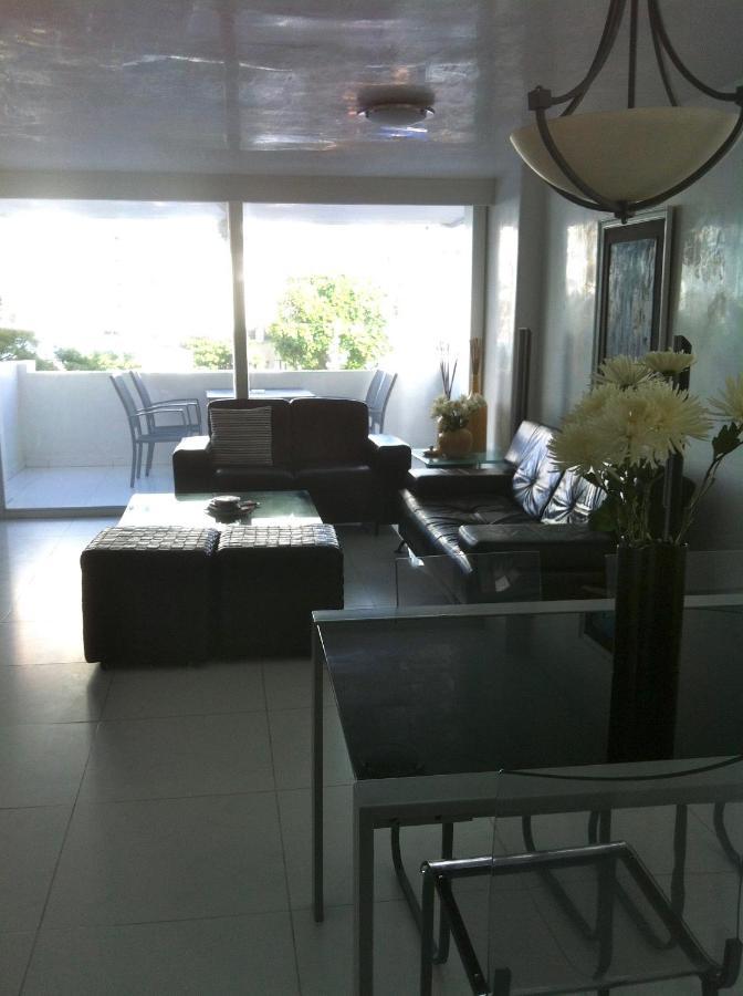 Playa Laguito Apartment Cartagena Luaran gambar