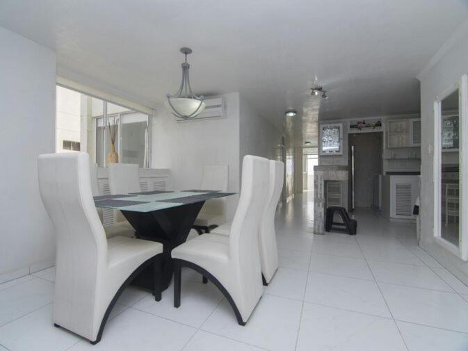 Playa Laguito Apartment Cartagena Luaran gambar