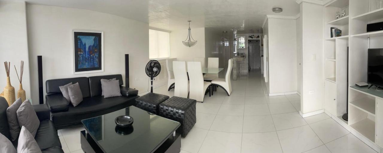 Playa Laguito Apartment Cartagena Luaran gambar